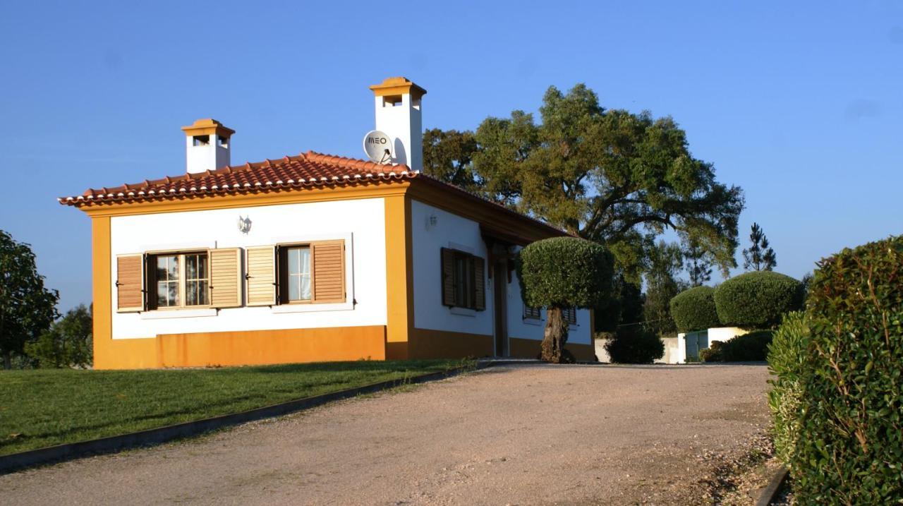 Casa Da Eira Em Dornes - Casa De Campo Familiar Com Piscina Konuk evi Dış mekan fotoğraf